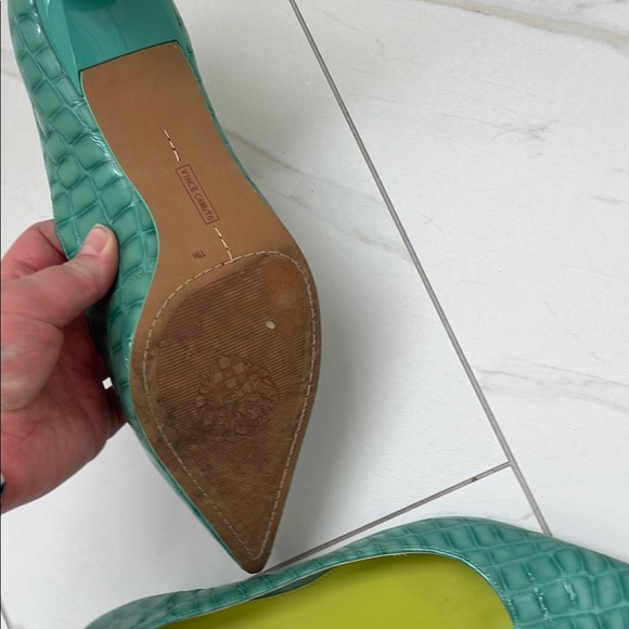 Green Croc-Embossed Women's Heels - Vince Camuto Size 11 - Picture 4 of 11